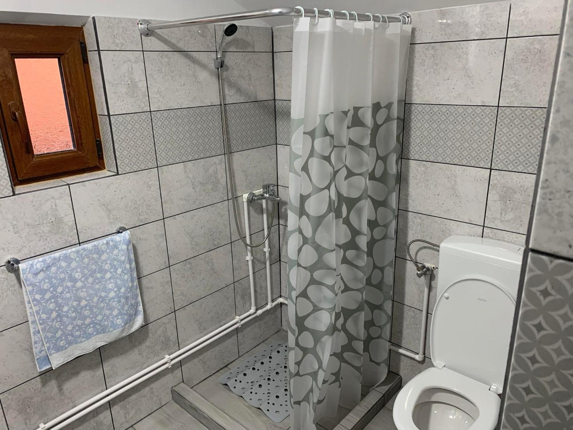 Hotel Biro Vendeghaz Sòvàrad Esterno foto