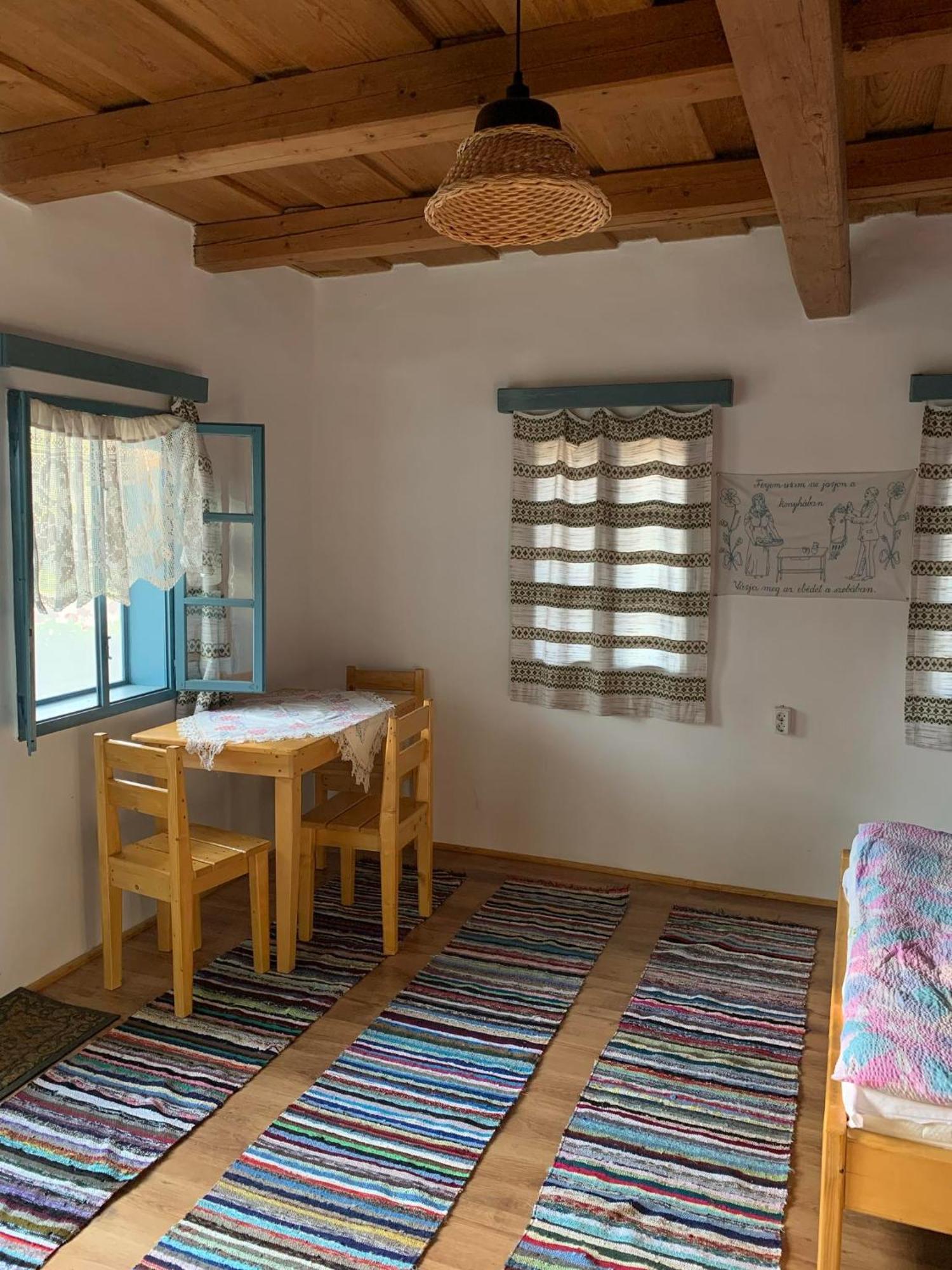 Hotel Biro Vendeghaz Sòvàrad Esterno foto