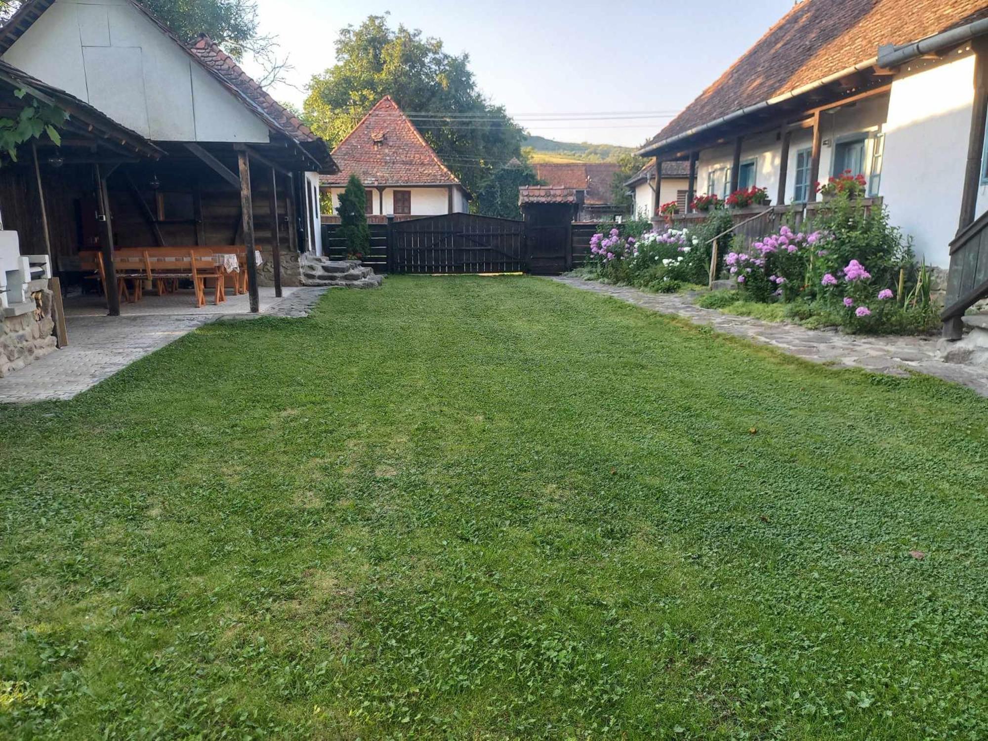 Hotel Biro Vendeghaz Sòvàrad Esterno foto